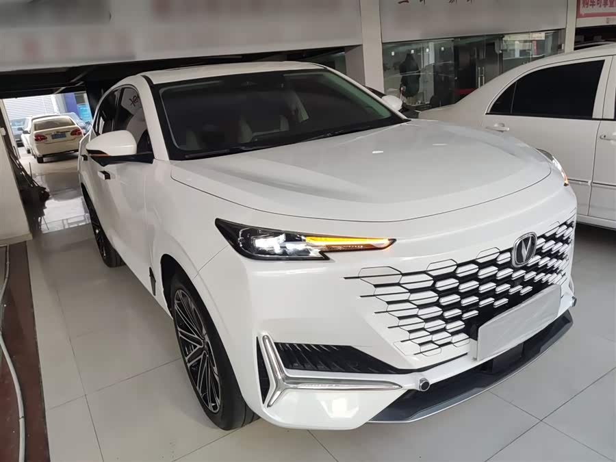 Changan UNI-K iDD 2022 car image #5