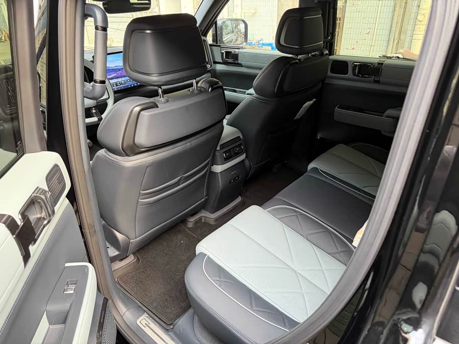 FangChengBao Leopard 5 2025 car image #5