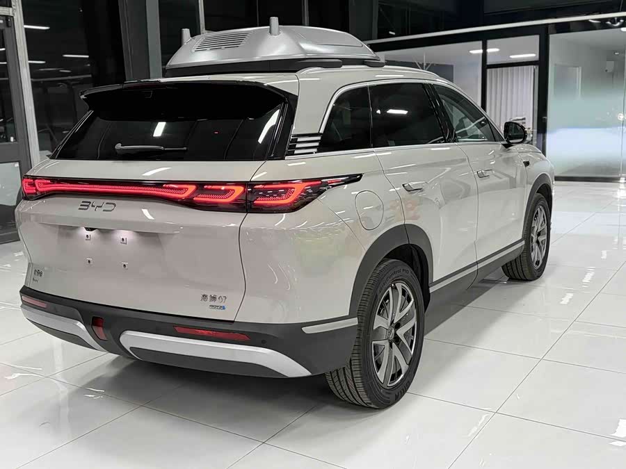 BYD Sea Lion 07 DM-i 2025 car image #5