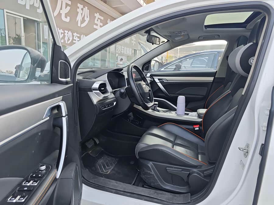 GEELY Coolray 2023 car image #5