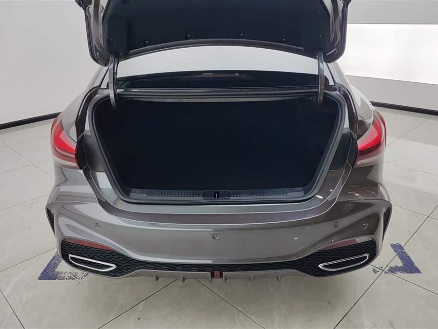MG 5 2025 car image #5