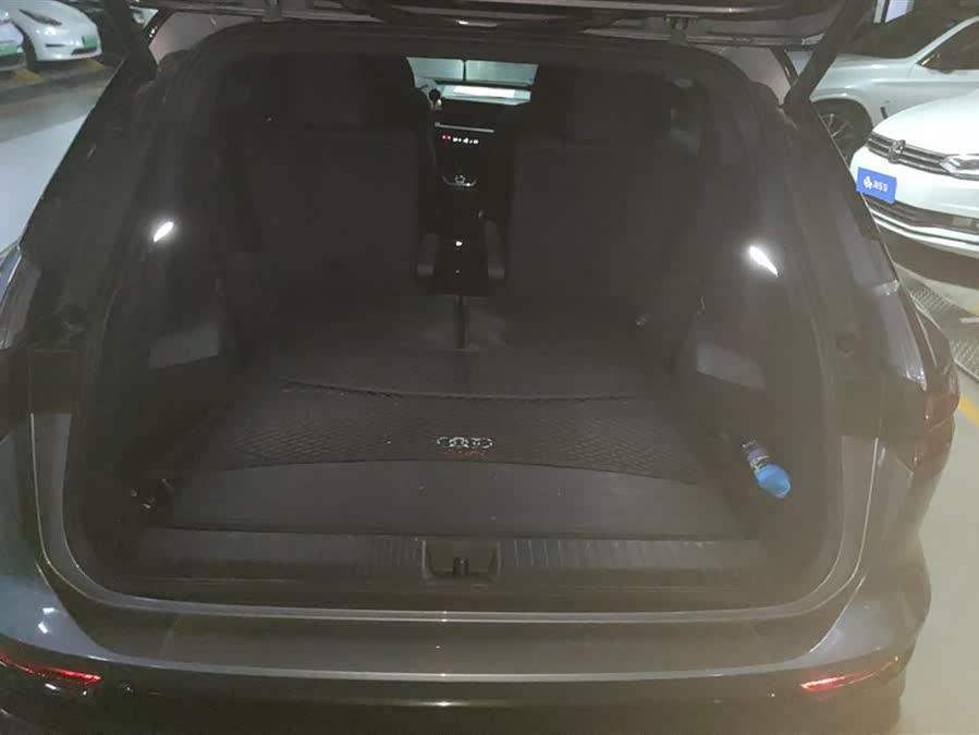 Audi Q5 e-tron 2023 #5 Audi Q5 e-tron 2023 صورة سيارة #5