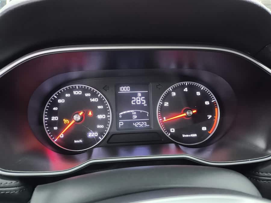 Roewe RX3 2020 изображение автомобиля #5