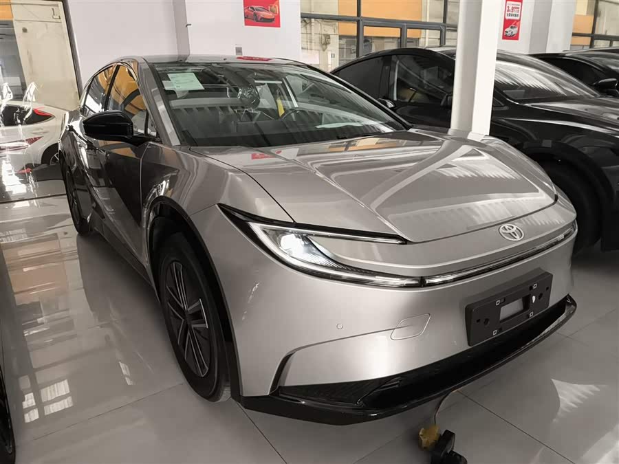 Toyota bZ5 2025 car image #5