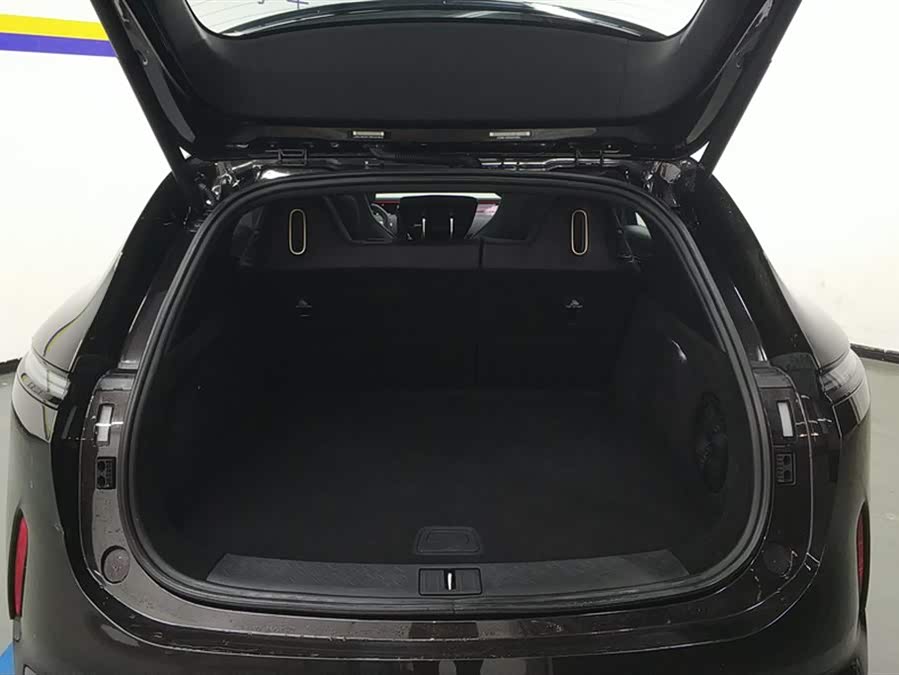 Avatr 07 2025 car image #5