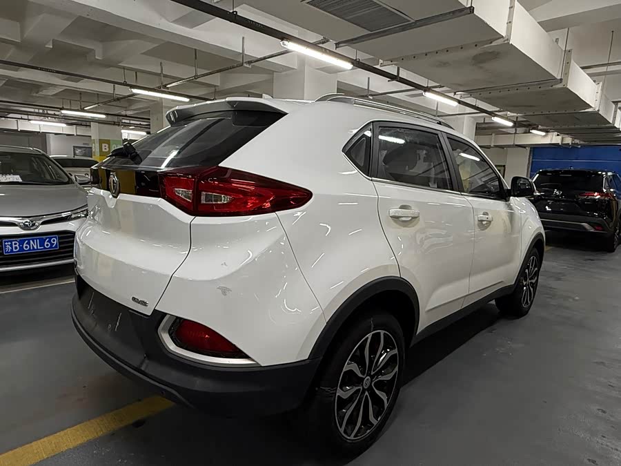 MG GS 2017 car image #5