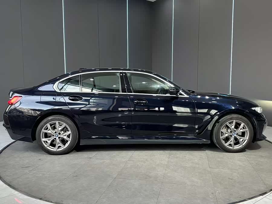 BMW i3 2023 car image #5
