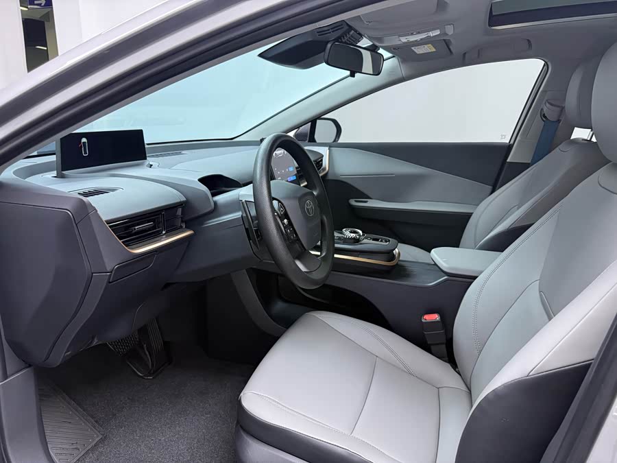 Toyota bZ3 2025 immagine di auto #5