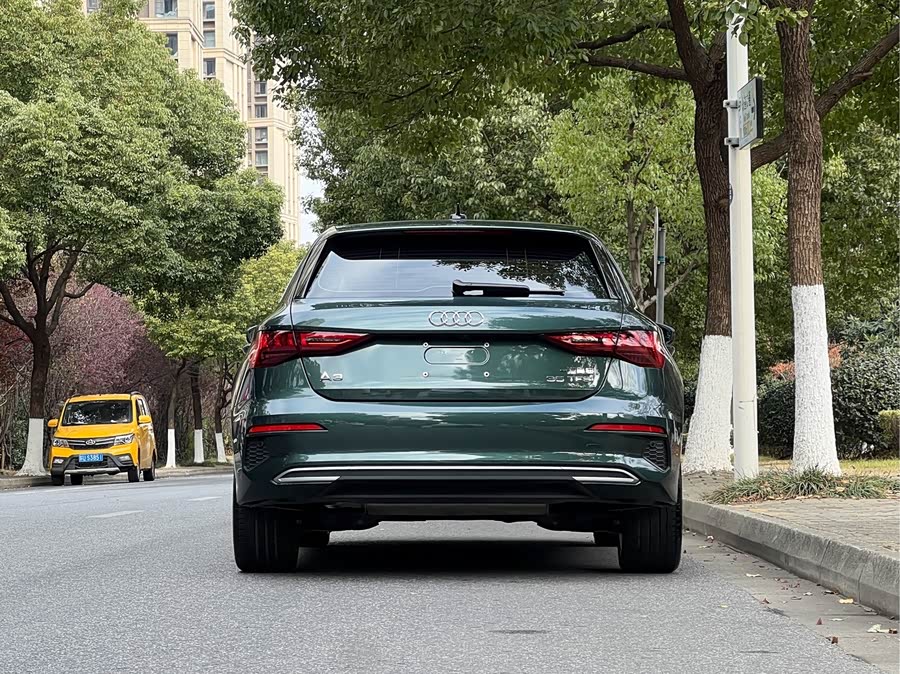 Audi Q4 e-tron 2023 #5 Audi Q4 e-tron 2023 immagine di auto #5