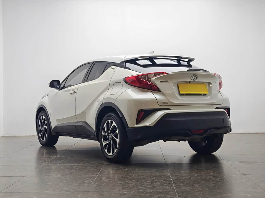 Toyota Izoa 2019 car image #5