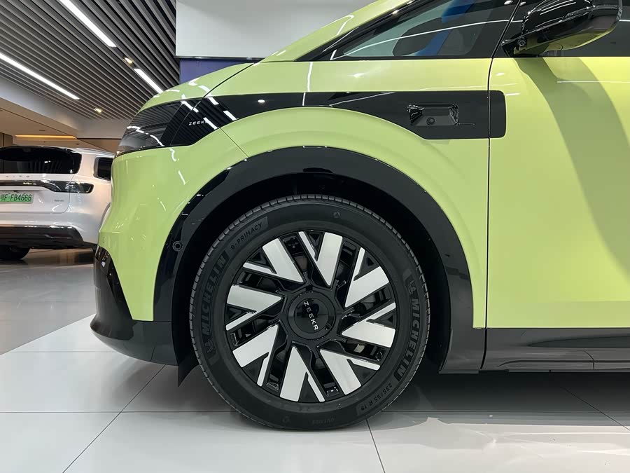 极氪 极氪MIX 2024 汽车图片 #5