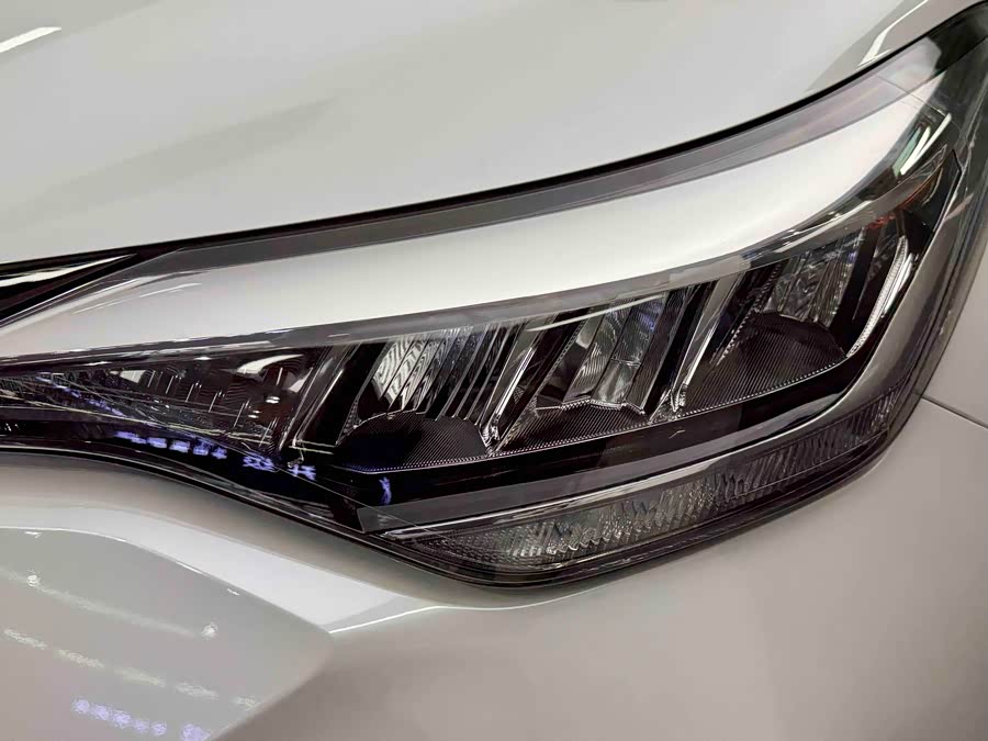 Toyota C-HR 2022 #5 Toyota C-HR 2022 immagine di auto #5