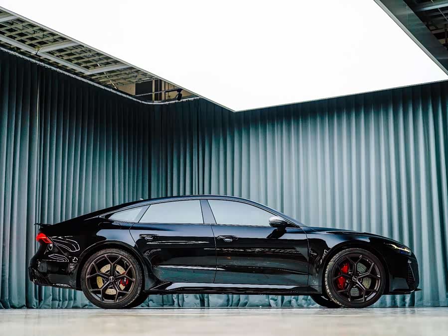 Audi RS 7 2025 car image #5