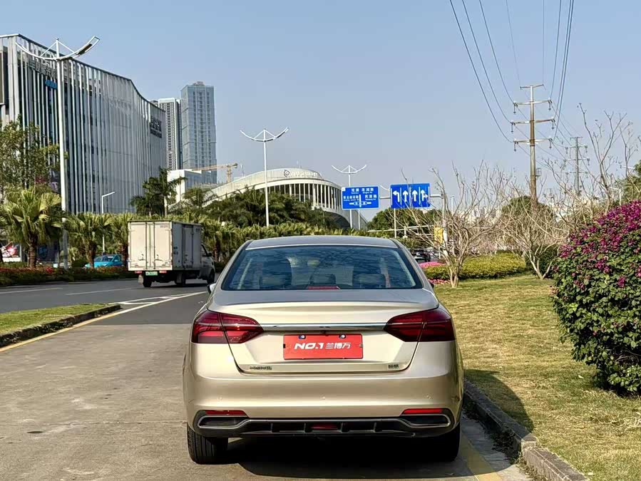 GEELY Emgrand 2019 car image #5