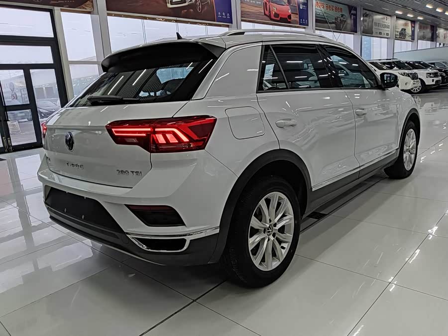 Volkswagen T-Roc 2023 #5 Volkswagen T-Roc 2023 car image #5