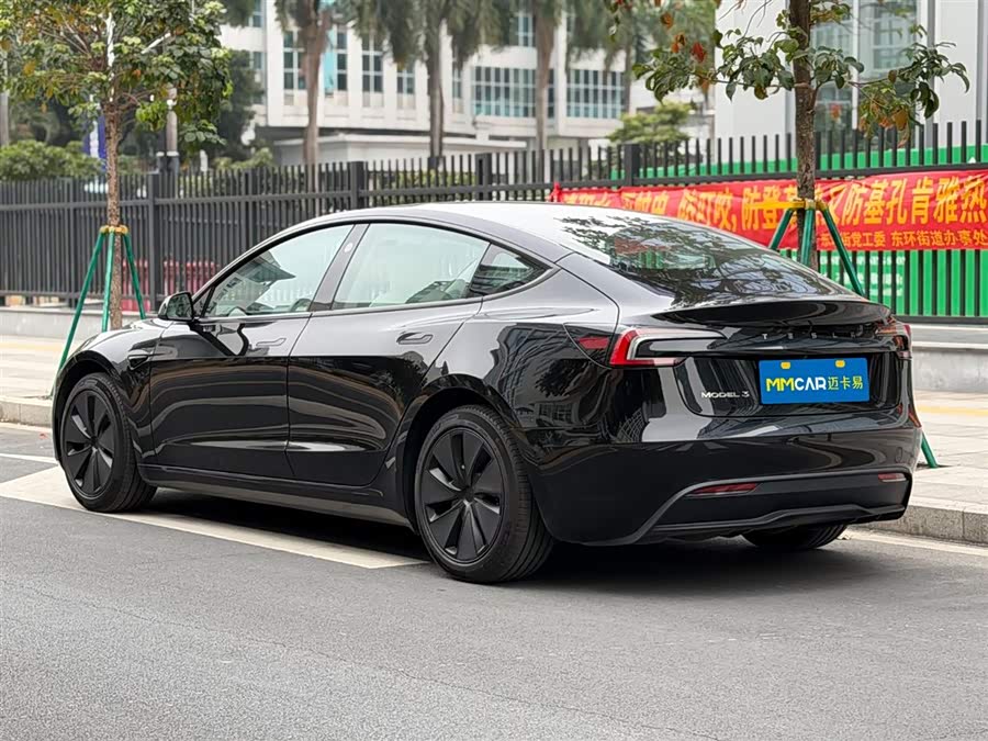 Tesla Model 3 2024 car image #5