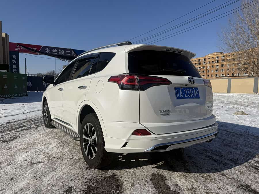 Toyota RAV4 2018 car image #5