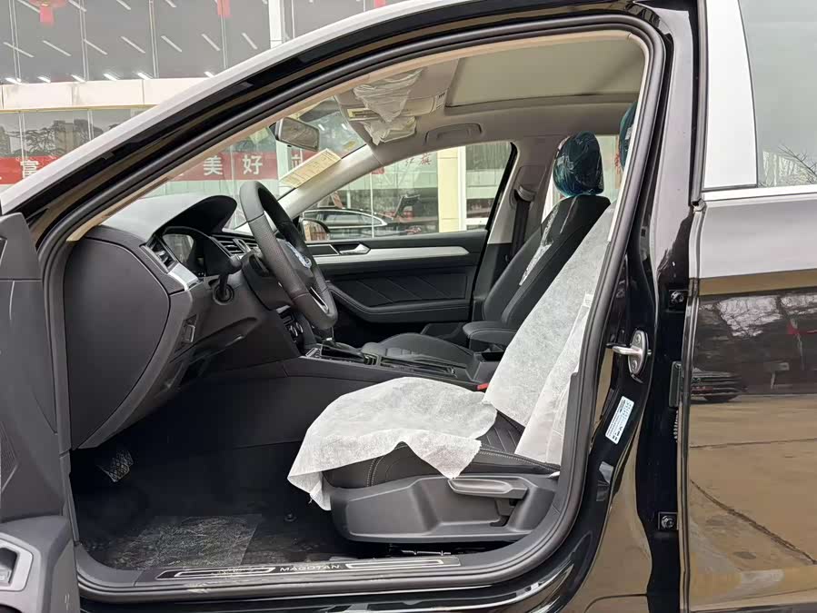 Volkswagen Magotan 2025 #5 Volkswagen Magotan 2025 car image #5