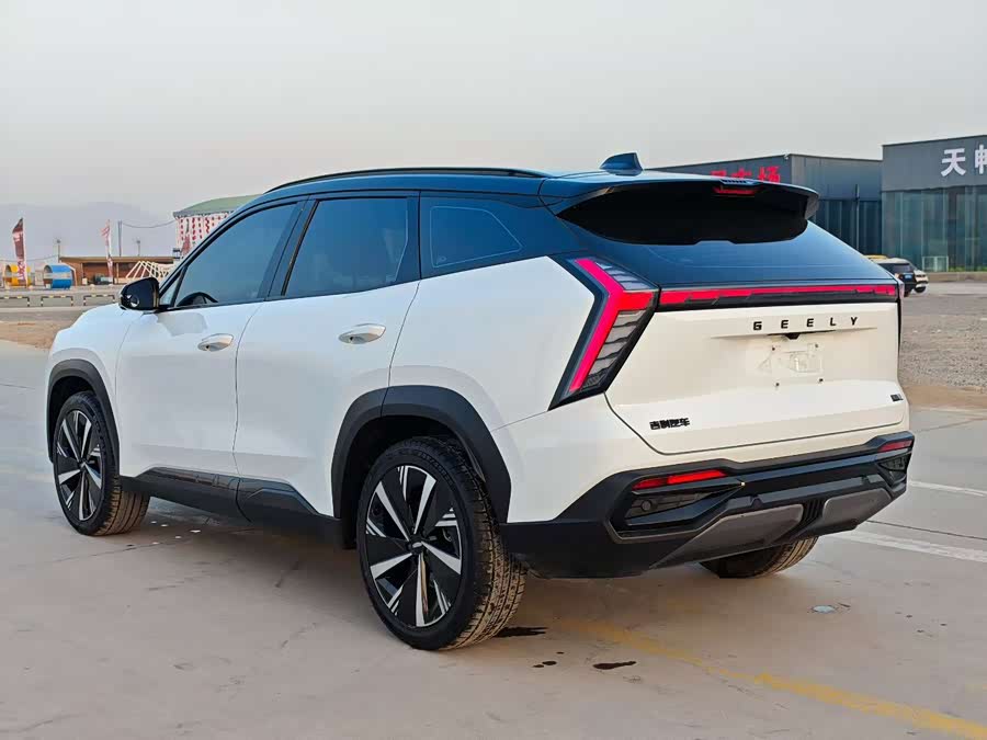 GEELY Boyue L 2023 car image #5