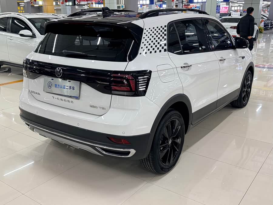 Volkswagen T-Cross 2022 car image #5