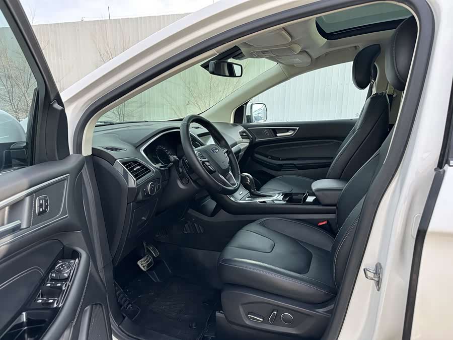 Ford Edge 2018 #5 Ford Edge 2018 car image #5