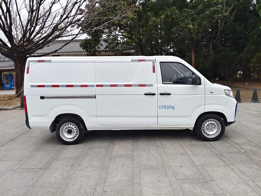 JAC 2024 #5 JAC 2024 imagen de coche #5