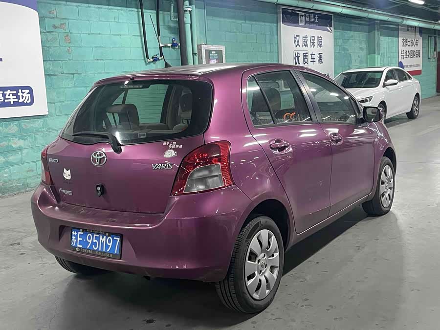 Toyota Yaris 2011 imagen de coche #5