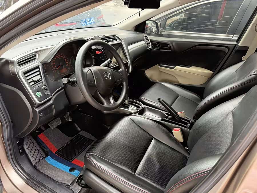 Honda Greiz 2018 #5 Honda Greiz 2018 صورة سيارة #5