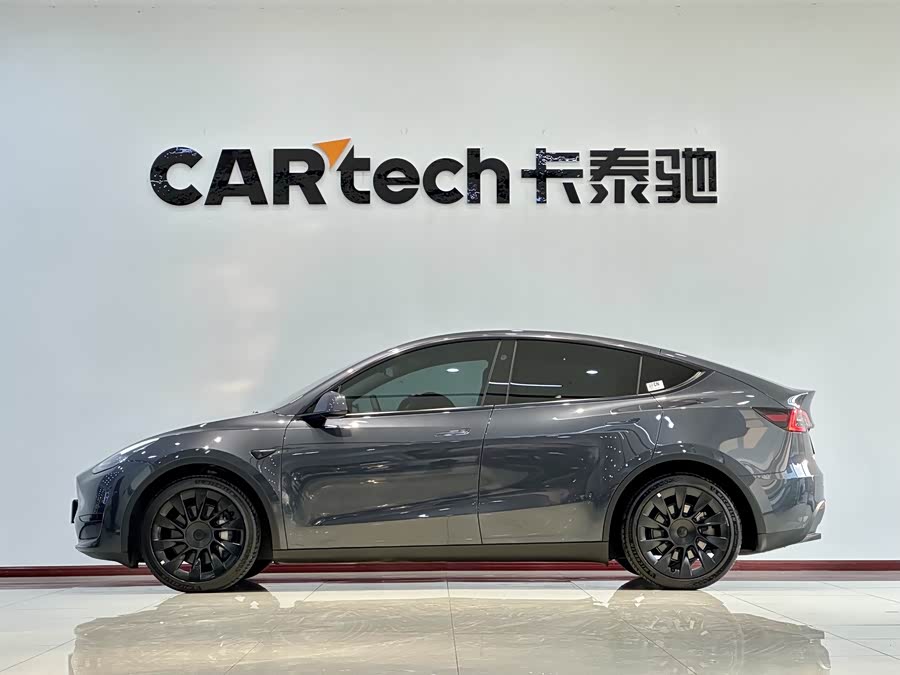 Tesla Model Y 2024 car image #5