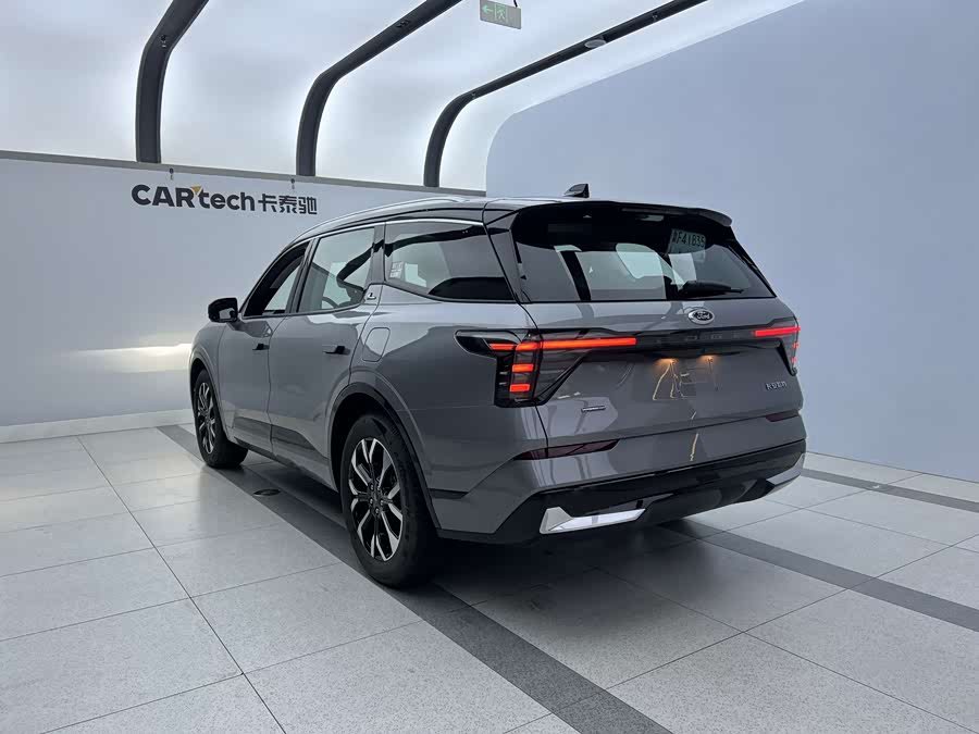 Ford Edge 2024 car image #5