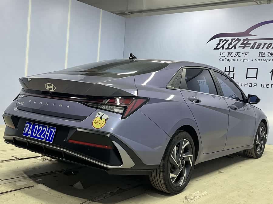 Hyundai Elantra 2024 car image #5