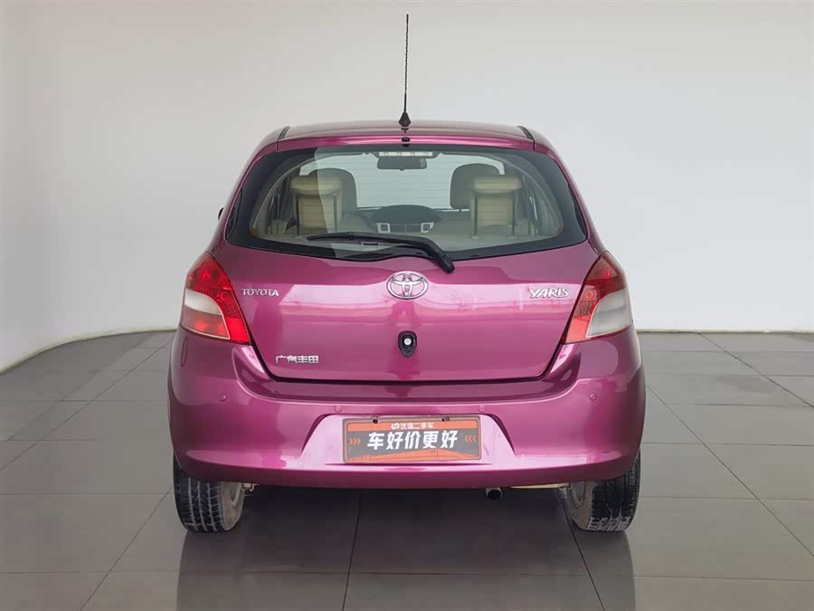 Toyota Yaris 2012 imagen de coche #5