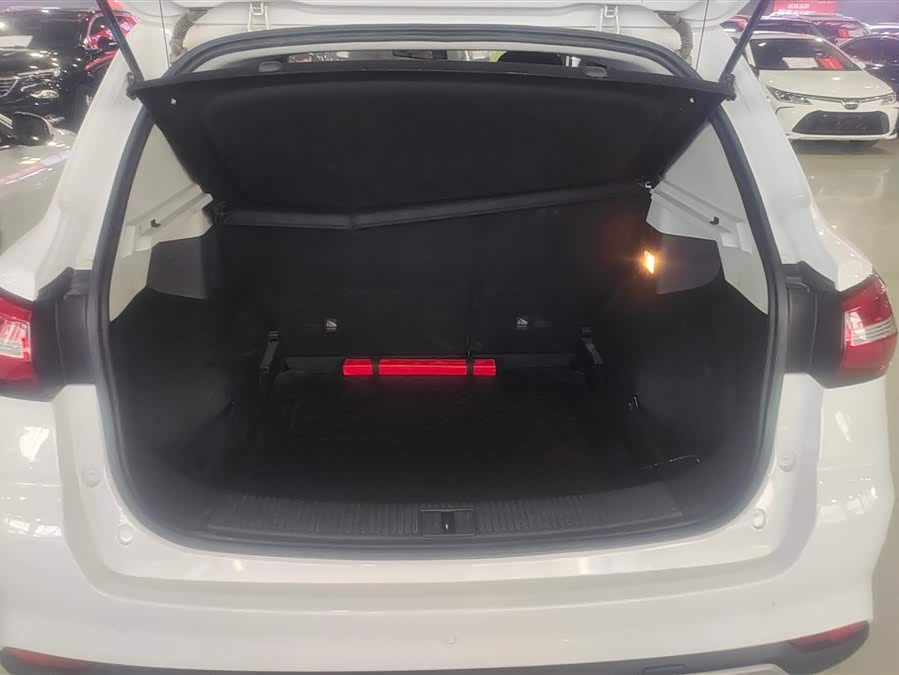 Roewe RX3 2021 изображение автомобиля #5