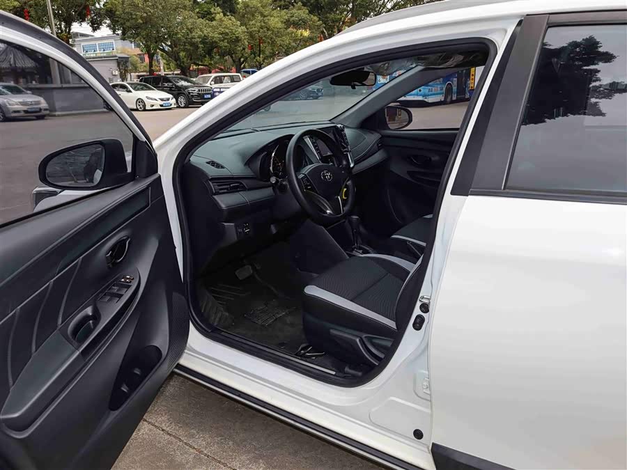 Toyota Yaris L Zhixuan 2021 car image #5