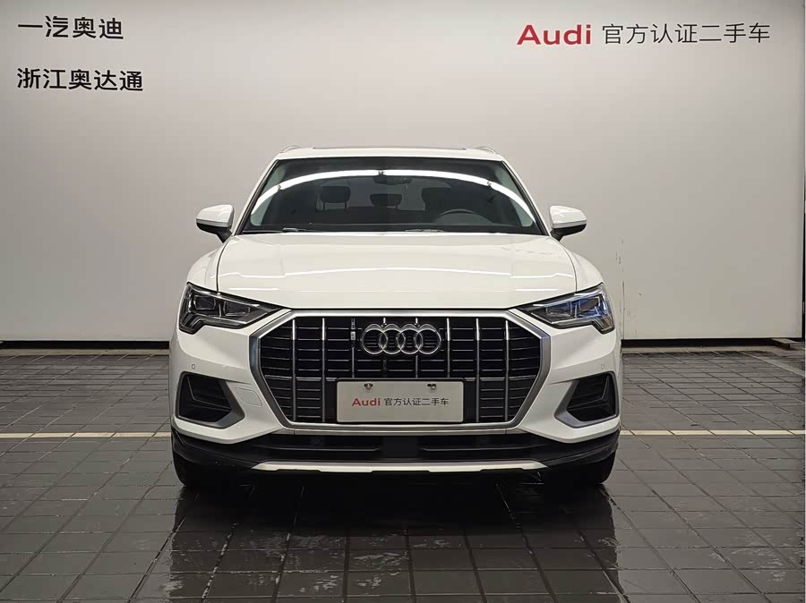 Audi Q3 2020 car image #5