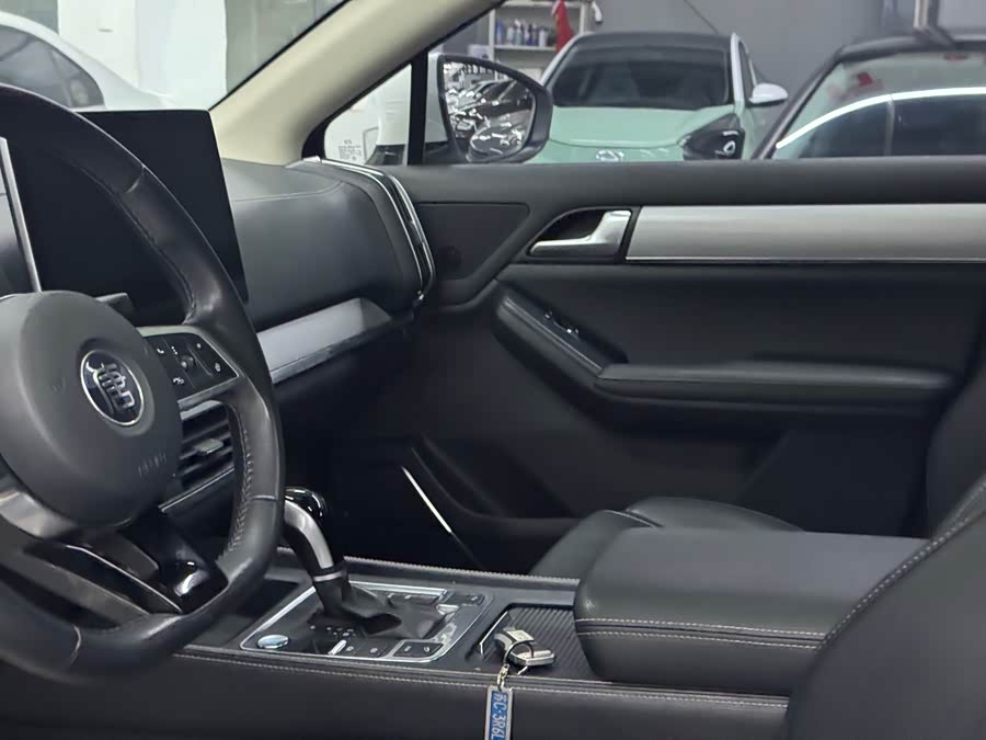 BYD Tang 2018 #5 BYD Tang 2018 car image #5