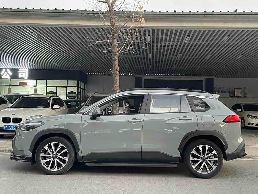 Toyota Corolla Cross 2022 immagine di auto #5