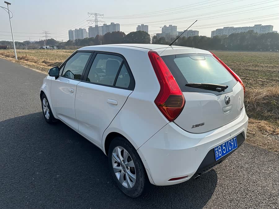MG 3 2012 car image #5