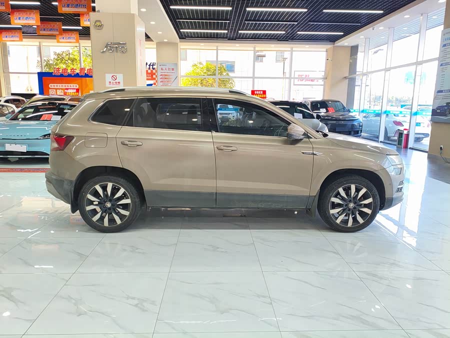 Skoda Karoq 2019 #5 Skoda Karoq 2019 car image #5