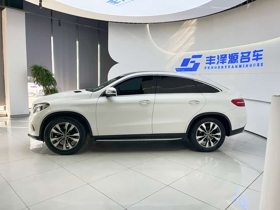 Mercedes-Benz GLE Coupe 2019 #5 Mercedes-Benz GLE Coupe 2019 car image #5