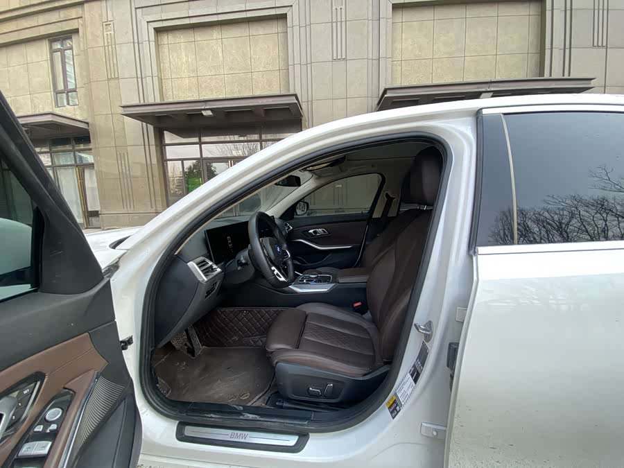 BMW i3 2024 car image #5