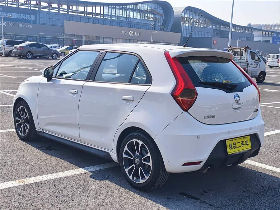 MG 3 2015 car image #5