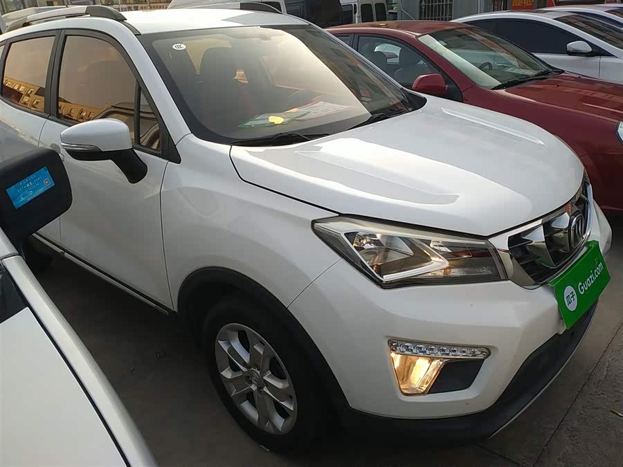 Changan CS15 2017 صورة سيارة #5