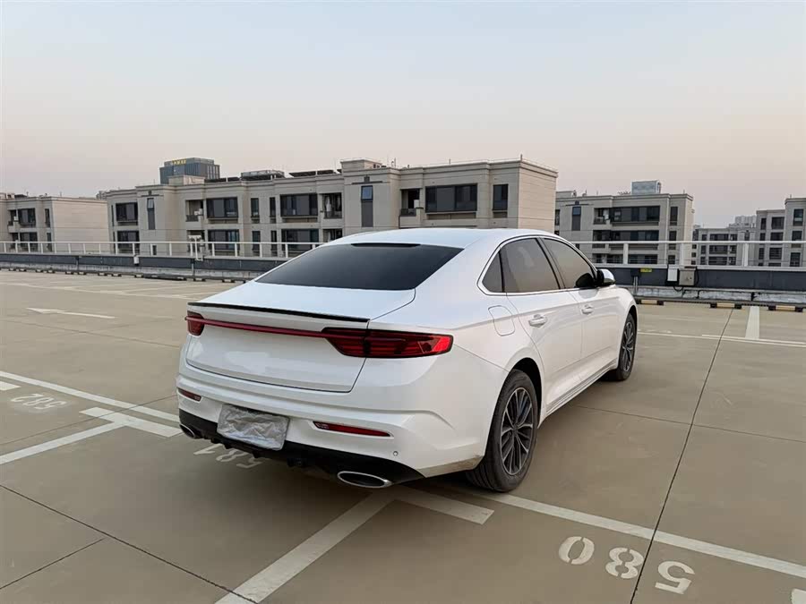 GEELY Preface 2022 car image #5