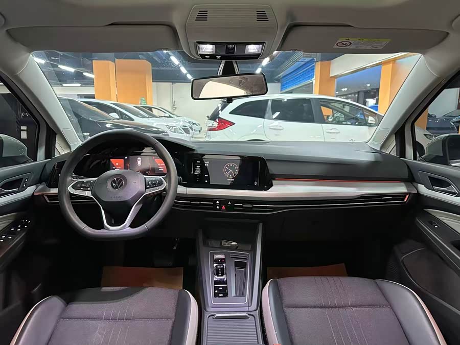 Volkswagen Golf 2022 car image #5