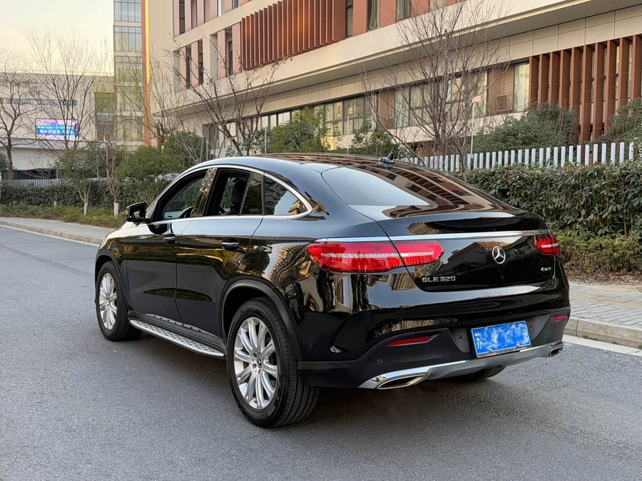 Mercedes-Benz GLE Coupe 2017 #5 Mercedes-Benz GLE Coupe 2017 car image #5