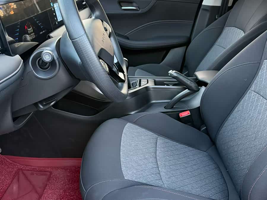 Roewe i5 2025 car image #5