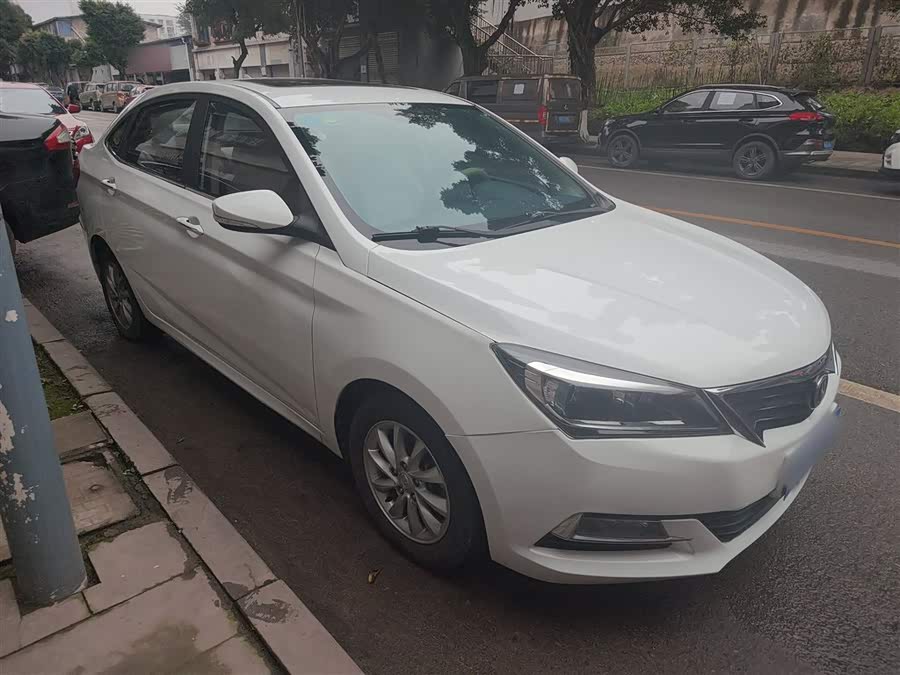 Changan Alsvin V7 2015 imagem de carro #5