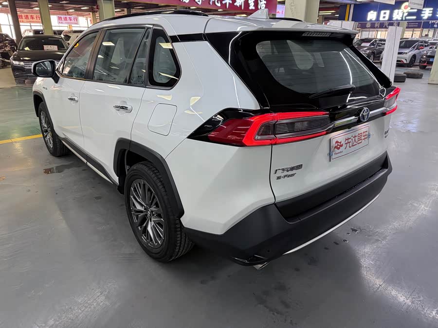 Toyota Wildlander 2023 #5 Toyota Wildlander 2023 изображение автомобиля #5