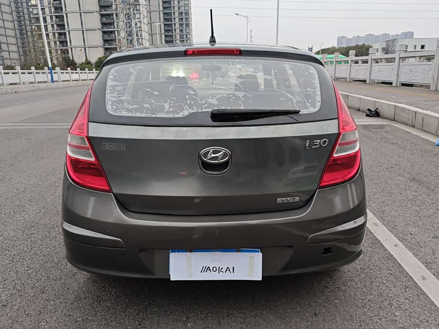 Hyundai i30 2010 car image #5